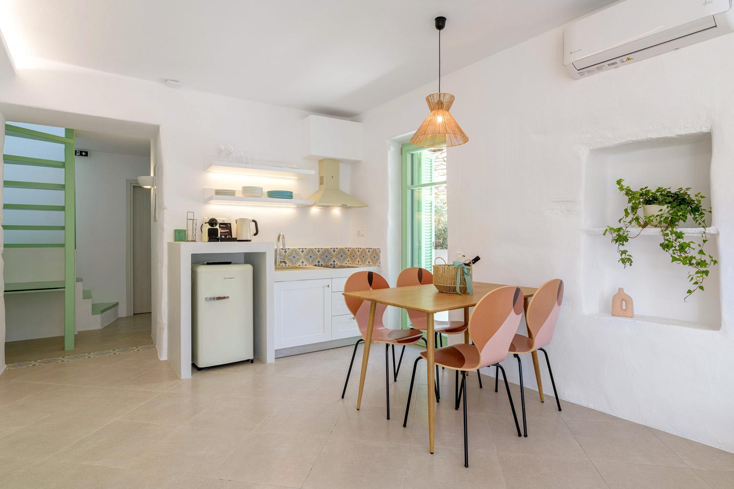 Demilia Luxury Suites บาทซี ภายนอก รูปภาพ